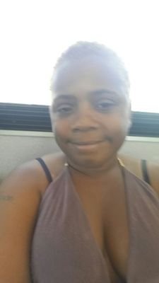 I am a working single mom of a beautiful 9 year old daughter