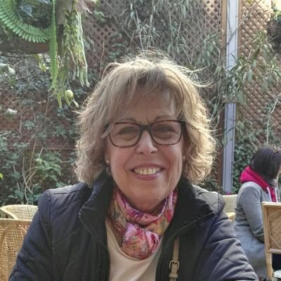 Lola42863132's profile picture. La música