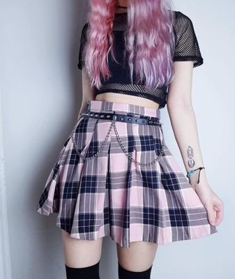 Drop93D's profile picture. (i want to die)