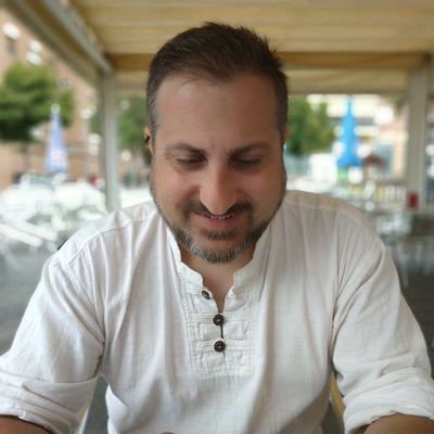 EfrenGT's profile picture. Ara a: 
https://t.co/Xens0ZcIk4