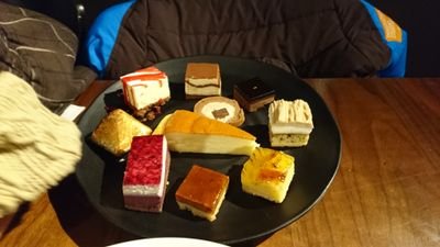 7dg2pjpT1REwV1L's profile picture. 