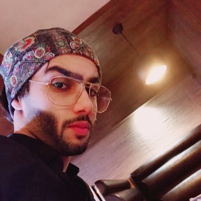 Afshin420's profile picture. me+ 🎧 = gOOdbYe wOrld.