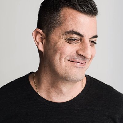 The most famous designer you've never heard of. Ask me anything at https://t.co/gcZl17BdXY