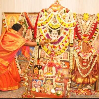 Ardent Devotee Of Shri Guru Raghavendra Swamy.