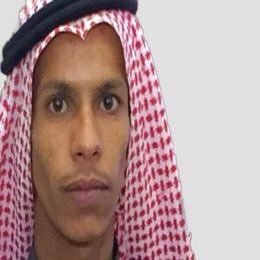 يوم القيامه يفر الناس من ( أمه وأبيه ) الا حافظ القران يبحث 🕊عنهم ليلبسهم تاج الوقار اللهم ألبس والدي تاج الوقار ♥️اللهم اجعل القرآن العظيم ربيع قلوبنا ♥️