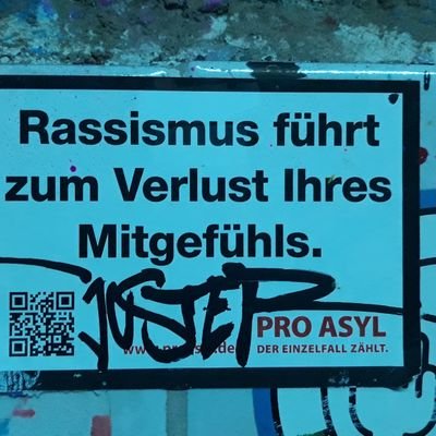 Nur wer links blinkt und von alten Wegen abweicht kommt ans Ziel. Die träge konservative Masse auf der rechten Spur ist schon mehrfach falsch abgebogen.