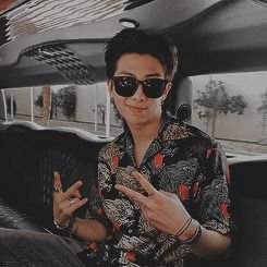 เฎ๏ปฌโทโย โเฎ๏ปฌ
Ay ฤฑลฤฑฤฤฑnฤฑn parรงalarฤฑnฤฑ bir araya topluyorum etrafฤฑ aydฤฑnlatsฤฑnlar diye โก