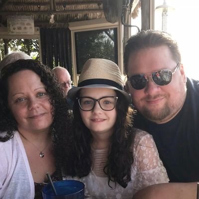 Married, one amazing daughter with Autism.

Detroit Lions fan, NY Knicks fan.

https://t.co/1ClxolbUKK