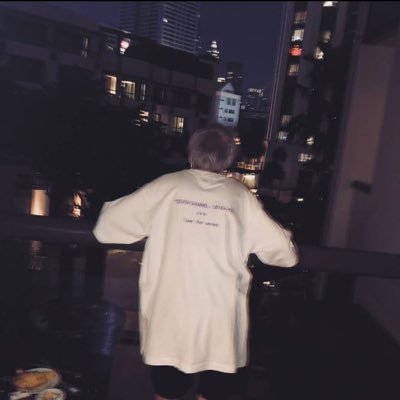 SHynHnTsOsdmDlc's profile picture. 17age/JK2/病み垢/愚痴垢/情緒不安定/元いじめ/トラウマあり/家庭内暴力/人間不信/ネガティブ/メンヘラ/不安障害 とにかく病んでます。こんな自分でいいなら仲良くしてください。よろしくお願いします。