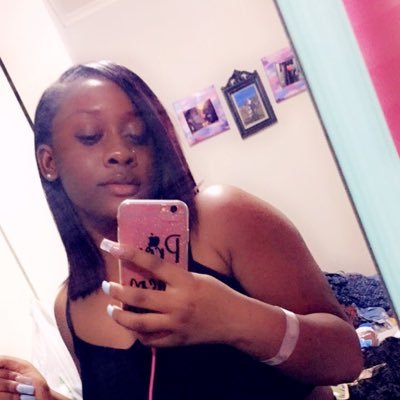 melanin05612047's profile picture. Chailaya❤️ Queen Bitches👑 08*09💍👫”when the sun hits my skin it’s a instant GLOW” ✨🍫