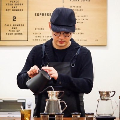 Alexander Wang Taiwan|Taipei Barista 。 Fashion / Coffee / Wine /Photography / Music / Hike / Run