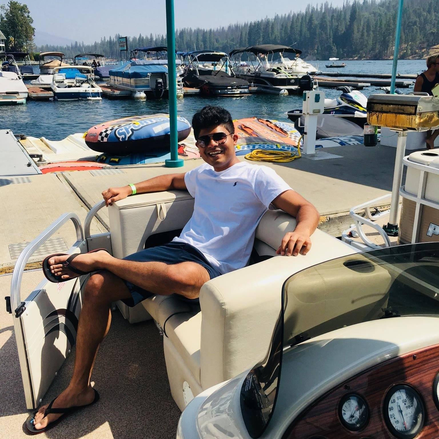 Vallabh787's profile picture. Stay Positive. Be Happy and Enjoy Life