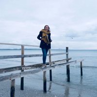 Azade (@azadekakavand) 's Twitter Profile
