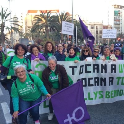 LasKellys mujeres que decidimos revertir nuestra situación laboral,saliendo a la calle ,poniendo voz exigiendo reformas laborales y sociales  #LeyKelly