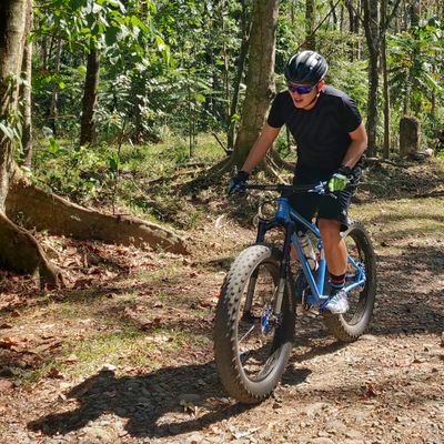 dens27's profile picture. ...