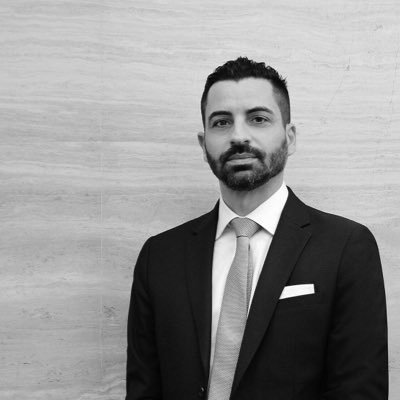 cris_badin's profile picture. 