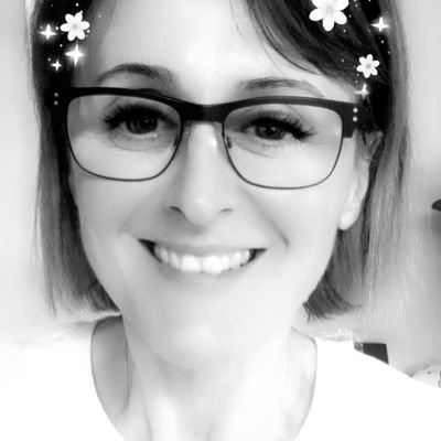 helen_pi's profile picture. Humanising technology by building responsive, accessible and usable websites.
