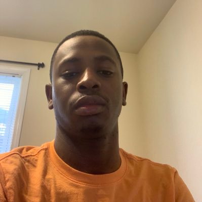 OMohamud18's profile picture. Sassy