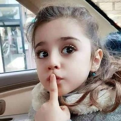 ‏داخل زوايا السن الصغيره يرسم احدنا اكبر احلامه ❤
اللهم التوفيق 🌸