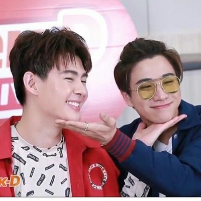 Bry_Alon_andWen's profile picture. El alon💙,El bry💚 y yo somos felices los 3 🎶😂❤ 
Las MF:26/05/16 ,16/10/16 ,24/08/17 & 23/09/17😍👉 @CD9 👈
CD9,BTR,Auryn,Cnco,U5,Jary,Fly The Band💖