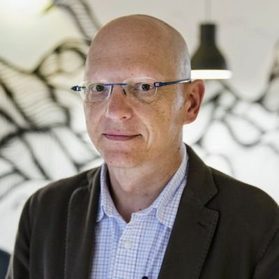 Interesado en Business Intelligence en general y Power BI en particular. También en ciclismo y en la buena cerveza. Disfruto aprendiendo y también compartiendo
