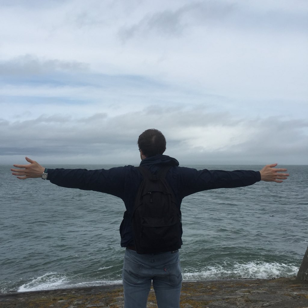 rasputinguts's profile picture. writer // librarian