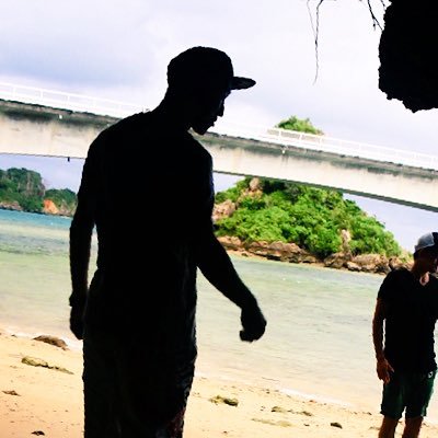 サーフィン🏄♂️SURF(ソフトボードでまったり海を満喫中)/スケボー🛹始めました2019.11.11/興味のある事つぶやきますよろしくお願いします。無言フォロー失礼します🙇
