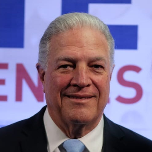 DrJorgeArango's profile picture. Odontólogo. Productor Agropecuario