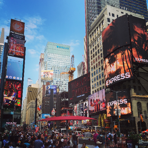 2ColorRainbow's profile picture. 