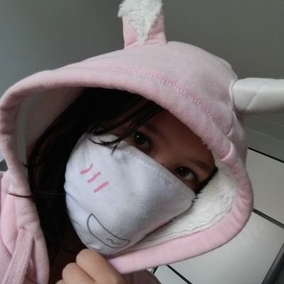 I review Hypixel Players by looking at their attitude, skills and usefulness on the Network.

They call me Kira.