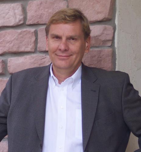 Bob Tapscott an information technology strategist, virtual speaker, and leader with a diversified background in organizational creation and transformation.