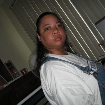 Profile Picture of Jennifer Deckard (@jayteam3) on Twitter