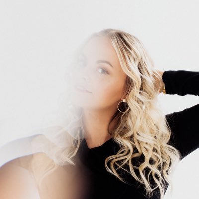 reggieann_'s profile picture. film + music maker • owner of https://t.co/5Yw9on9kqD • IG: @reggieann_