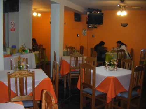 Somos un Restaurant Turístico - Polleria en la ciudad de Huarmey 043 - 400930 / 043 - 764768 RPM *703676