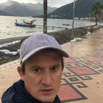 Eski banka Şube Müdürü, şimdi küçük girişimci, Marmaris’te mukim...