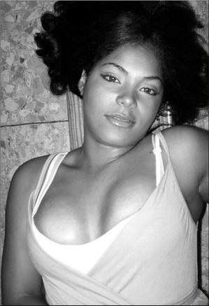 Alisha_Niicole's profile picture. sweet girl...family ..friends ..fun ..and lots of sex!! follow me! :) mwaaah