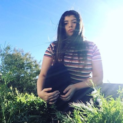 -17- dance - love life - very talkative- weirdo over here - 🖤