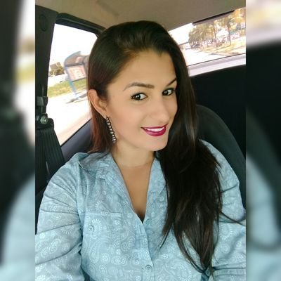 RahDantas_'s profile picture. ' E o melhor de mim fica aqui, na doce espera de quem merecer...