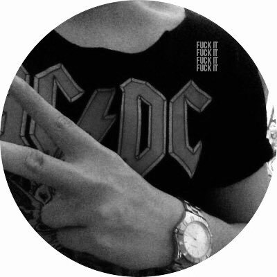mmmm__mmm__at's profile picture. 
