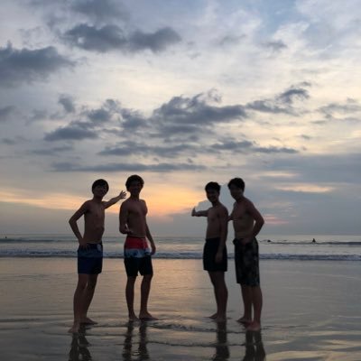 Makaze1008's profile picture. ⚽️🐬🔥