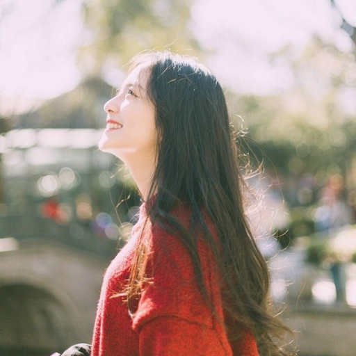 YVsmile's profile picture. 😀