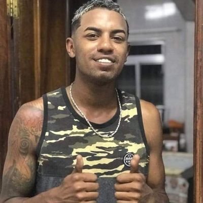 Pai de um príncipe 💎
insta: Feehsantos94
face: felipe aubameyang17
DDD é o 013 🤫😎
