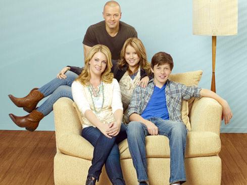 i love melissa and joey funny show ever