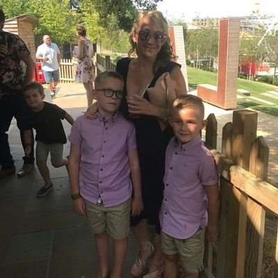 claireylou2110's profile picture. 