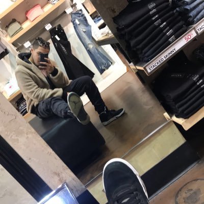 angelalvarez617's profile picture. 🇨🇺🇪🇨🎧🏀🎶 Snapchat babyangel6👻 IG fallen_angel6397