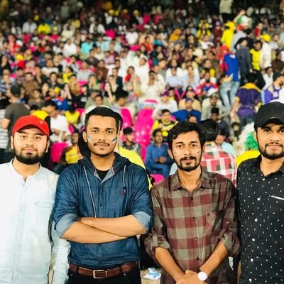 SyedHamzaArif3's profile picture. There is no substitute of parents ♥️♥️