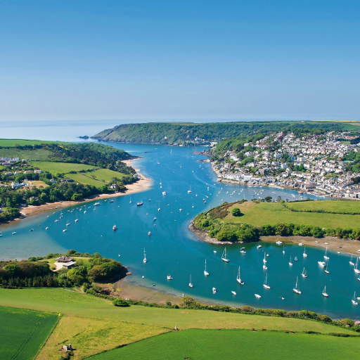 Salcombe a popular destination thanks to it's waterfront location, stunning scenery and westcountry charm. Situated in an area of Natural Outstanding Beauty .