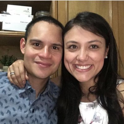 Hija de Dios, esposa y mamá.