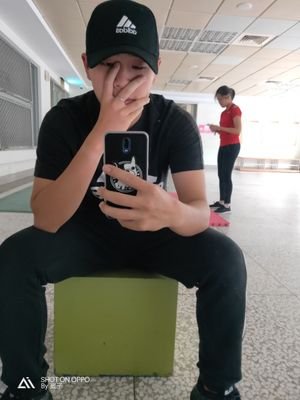 IqKB3k6LGN0ZYUU's profile picture. 打工人