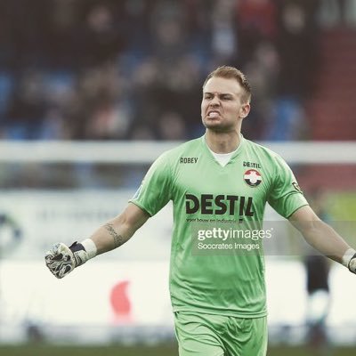 Timon Wellenreuther Official Twitter Account. Goalkeeper